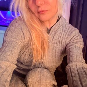 Women's Gray Cable Knit Sweater